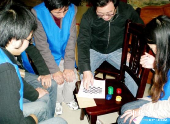 ���R���ڶ����T������Ŀ����չӖ��