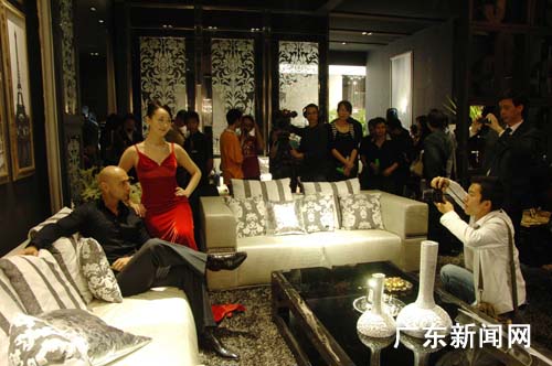 ��21�ÏV�݇��H�Ҿ߲��[��(hu�� )��Ļ