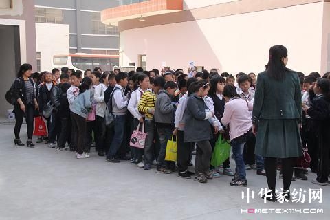 ���T(m��n)��(sh��)�W(xu��)У�������^(gu��n)Ⱥ��(��i)�Ҽ�