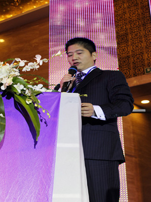 �Pʢ���{�{paisley��׌��(m��ng)���v�w