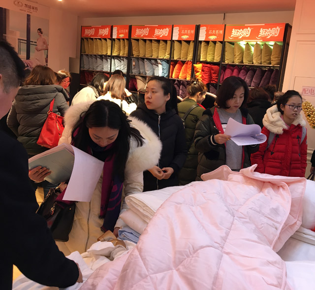 һδ(li)ӛPʢҼ2017һȴ͑(h)(hu )hAM(mn)Ļ