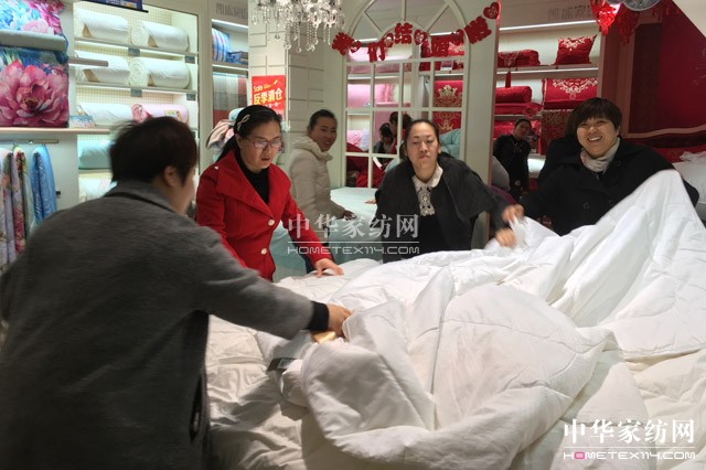 PʢҼȫѲӖ(hu )AM(mn)չǧʢ(hu )P(gun)עᳱ