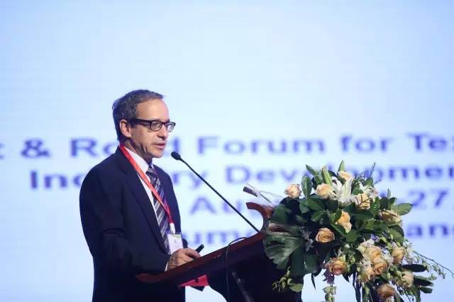 䁾̈́�(chu��ng  )�����Gɫ���ɳ��m�l(f��)չ���½z·��2017��һ��һ·���������b�a(ch��n)�I(y��)�l(f��)չՓ���ڞ���ľ�R���_(k��i)