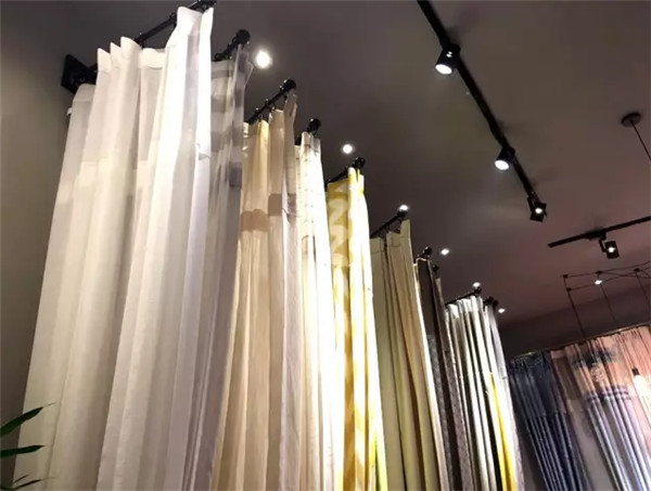 Ҳ(hu )20dL(fng)ͬ٬FL(fng)