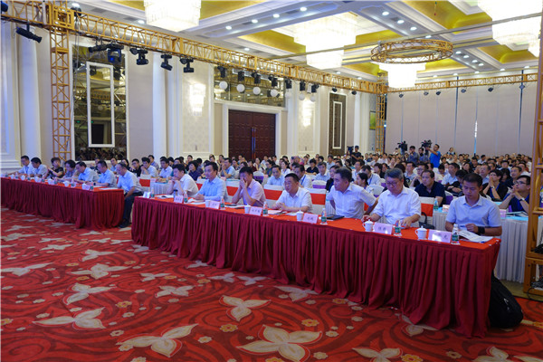 300���ИI(y��)��ʿ�R���Ї��Ҽ��ИI(y��)�|(zh��)�����(hu�� )���o�����O�|(zh��)�������l(f��)չ���{