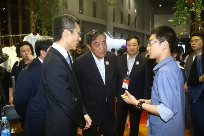 @L(fng)м(lin)＾(lin)չ_(ki)Ļ