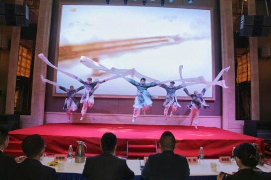 `2018•zRۘI(y)(w)(hu )¡_(ki)