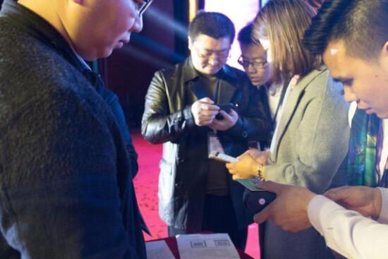 B͸īˮQaӡ¶ʹc(din)