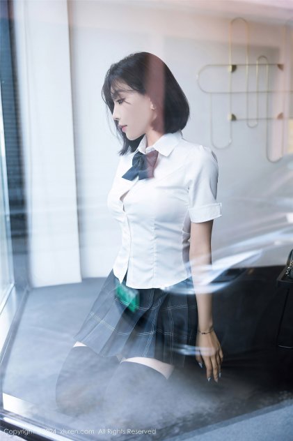 催眠调教肉美妇海报