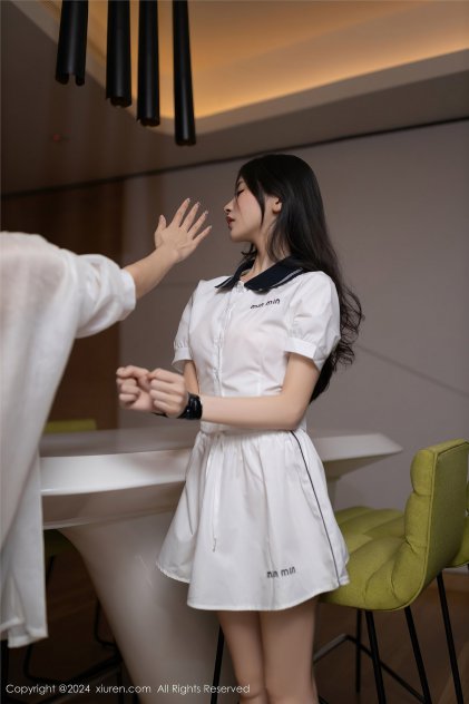 女人十八片毛片免费视频海报