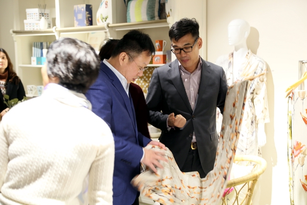 ںϰl(f)չ(hu )L(chng)Ī˹