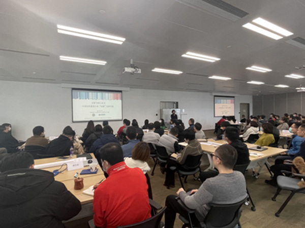 _Rl(f)̼кԸԾGɫI(lng)ҼИI(y)ɳml(f)չ